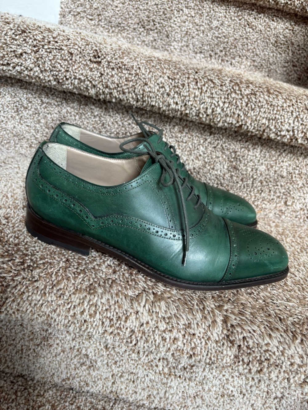 Manolo Blahnik Men’s Green Leather Wingtip Oxfords
